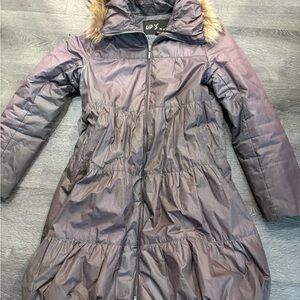 Elegant Women's Puffer Coat with Faux Fur Trim